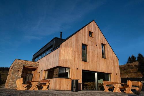 Cenkovice Ski Chalet | Chata Bukačka