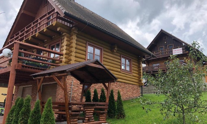 Bobrovnik Ski Chalet | Chata na brehu Liptovskej Mary