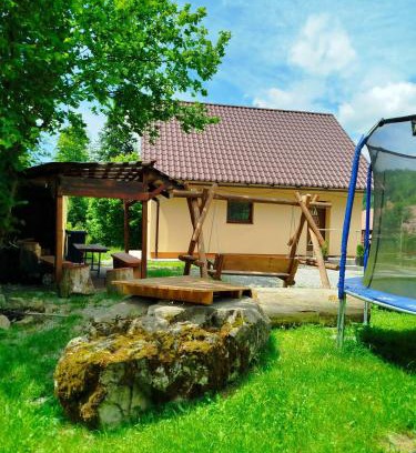 Oscadnica Ski Chalet | Chata Raztoka