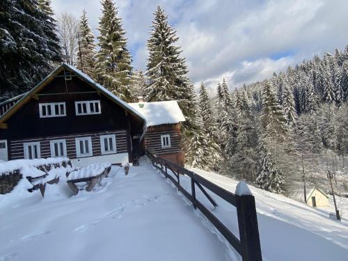 Vitkovice Ski Chalet | Chata v Krkonoších, 6 rooms, 25 beds