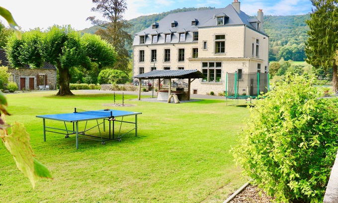 Vireux-Wallerand House | Chateau 20 sleeps in the middle of the woods