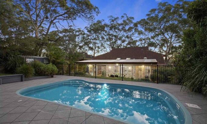 Bateau Bay House | Château Bateau perfect for multiple families w/pool & 600m from beach