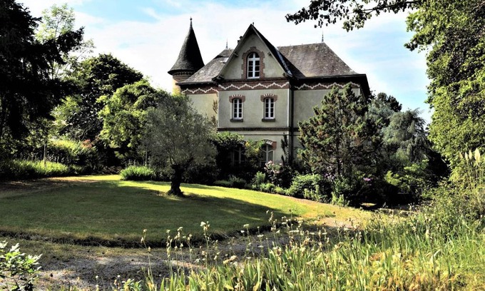 Chateauponsac Bed & Breakfast | Chateau Coeur de Lion