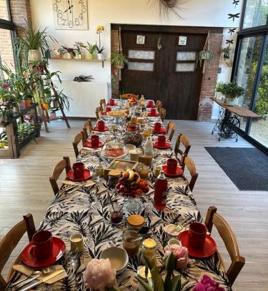 Lens-Lestang Bed & Breakfast | Chateau de la Saone