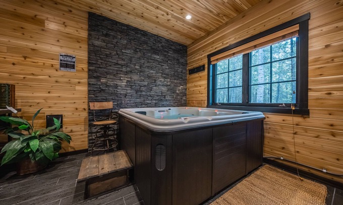 Fortine House | Chateau Fortine – Retreat for 6!