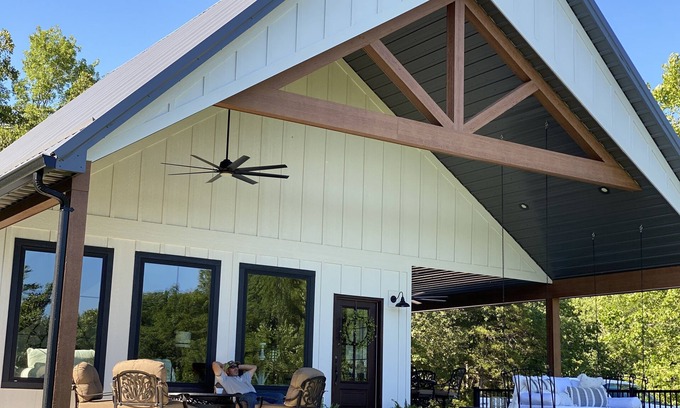 Bourbon House | Chateau on 40 acres with private lake, close to Blue Springs Ranch
