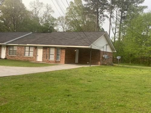 Mount Berry Apartment | Cheerful 2-bedroom 2 bath entire home West Rome