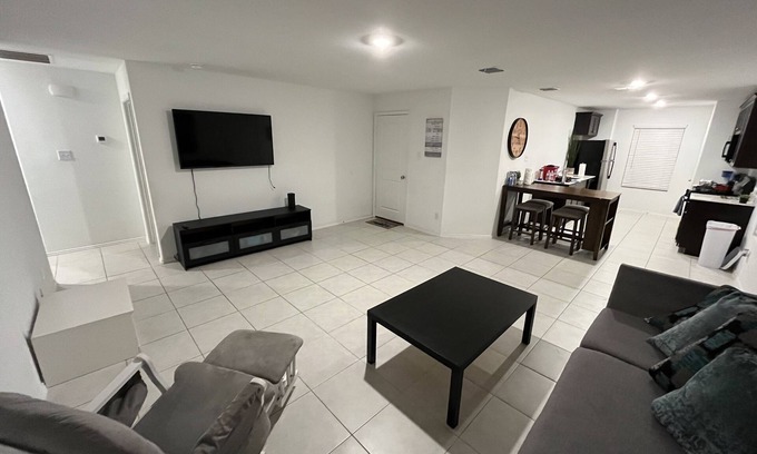 McKinney House | Cheerful 2 bedroom house with Community Lazy River