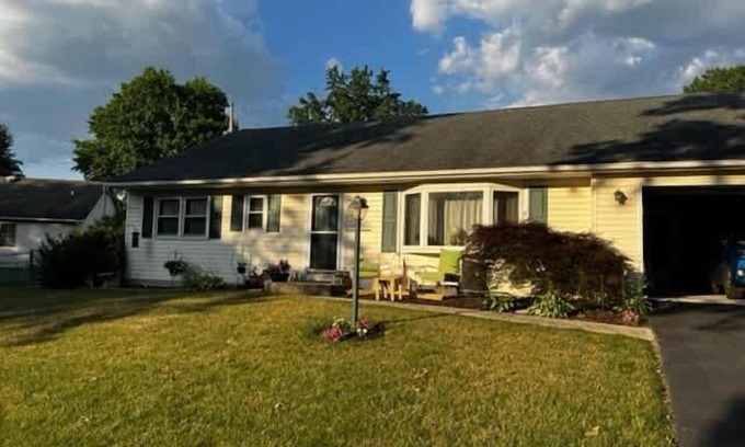 Camp Hill House | Cheerful 2-BR Home in Camp Hill w Indoor Fireplace