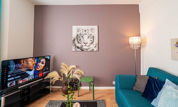 Plumstead House | ★Cheerful 4 bedrooms home★ 8 mn to train station