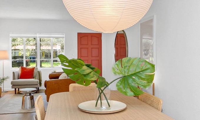 Fairvilla House | Cheerful and stylish 2-bedroom with parking, centrally located