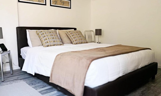 Egkomi Apartment | Cheerful Apartment in Nicosia