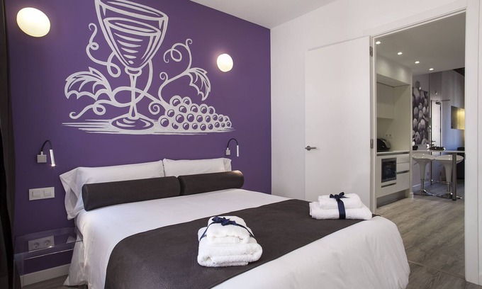 Hostafrancs Apartment | Cheerful flat up to 3 guests next to Plaza España