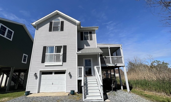West Ocean City House | Cheerful home with bay and skyline views.