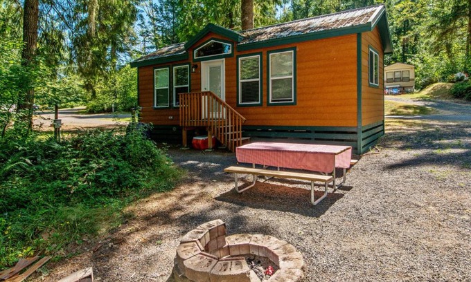 Centralia - Chehalis Resort | Chehalis Camping Resort Cottage 1