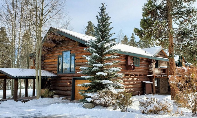 Granby House | Cherry Ranch-Incredible Luxury Custom Log Home-5Bd
