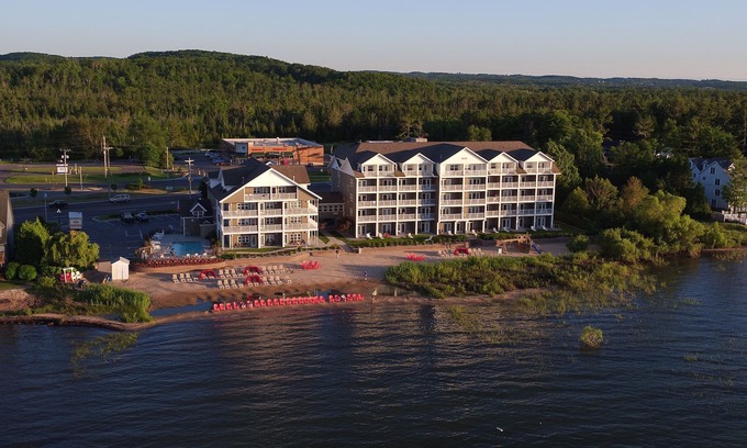 Traverse City Hotel | Cherry Tree Inn & Suites