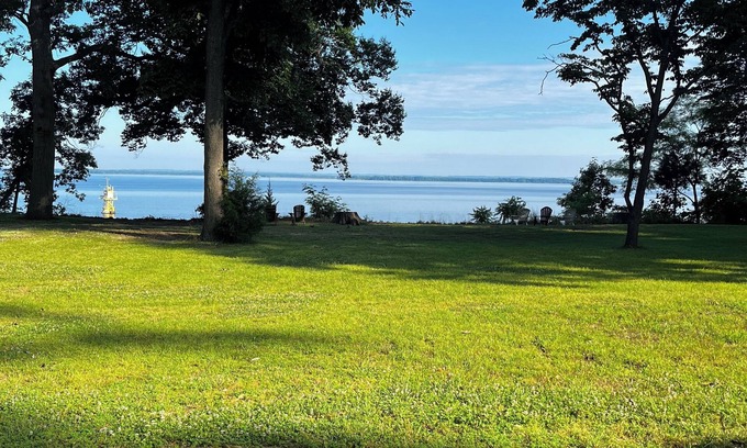 Earlville House | Chesapeake Bay Waterfront Cottage. Comforts of home with unobstructed water view