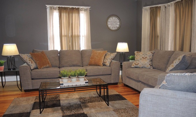 Oneonta House | Chestnut Ridge Under 5 minutes to All Star Village, New renovation in Oneonta