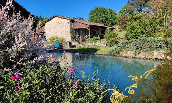 Brossac House | Chez Bardon