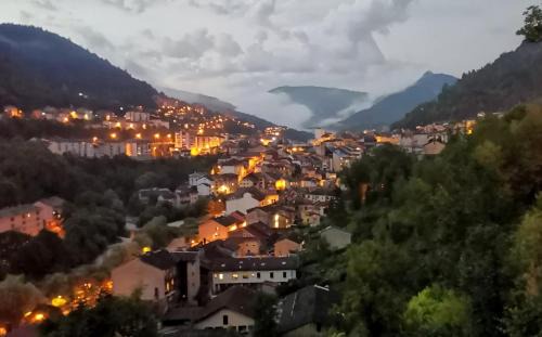 Saint-Claude Apartment | Chez Beck - Espace unique avec vue panoramique