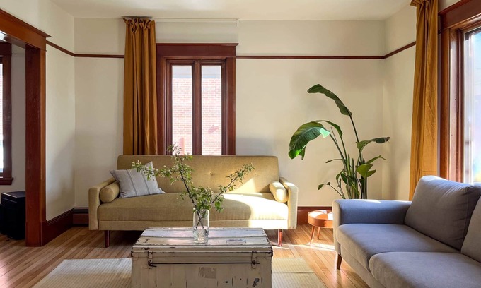 Lac-Megantic House | Chez Léo by Maison Dudley