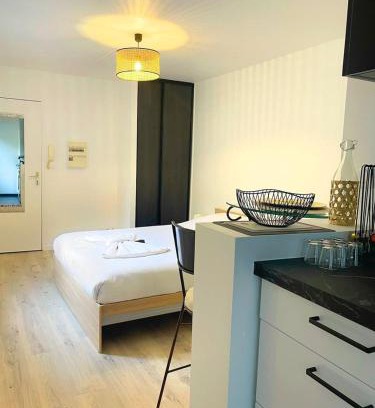 Chartres Apartment | Chez Léo