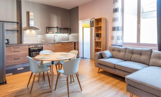 Quartier Pasteur Apartment | Chez Magali
