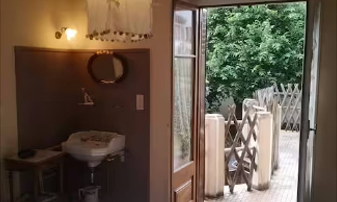 Charavines House | Chez Mamine, village house with garden