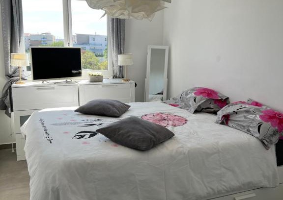 Decines-Charpieu House | Chez moi à côté du Groupama stadium