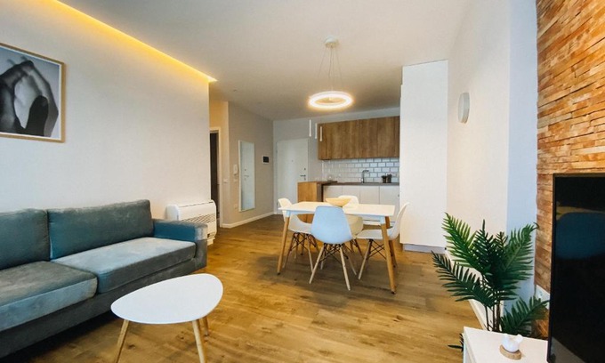 Tirana Apartment | Chez Sara