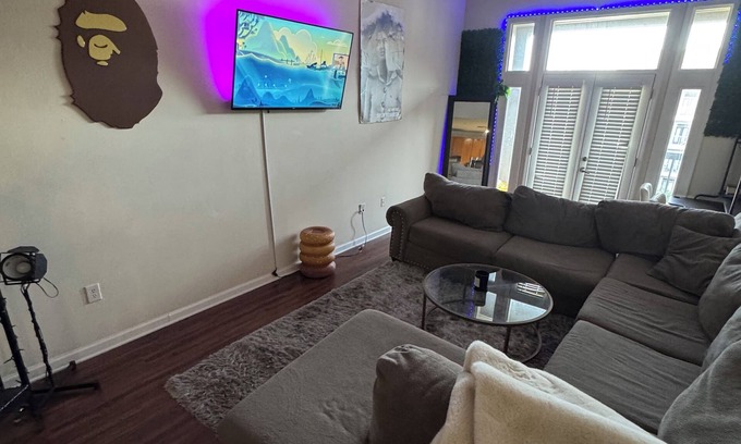 Westside Apartment | Chic 2 story loft in the heart of Midtown Atl!