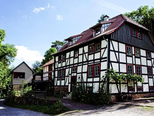 Heringen Apartment | Chic Apartment in Thuringia with Sauna