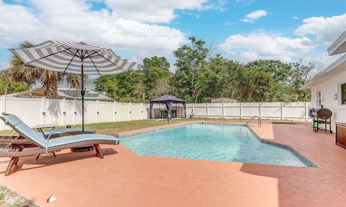 Titusville House | Chic beachside retreat 3-bedroom home with pool and WiFi in Titusville