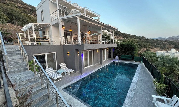 Gundogan Villa | Chic huge villa with sea view private pool 4 bedrooms, 2 living room in Bodrum