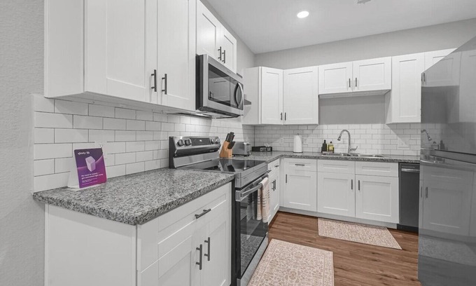 Barker House | Chic, Just Built 2 Bed 2 Bath Home!