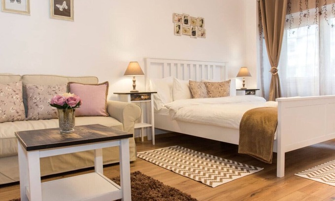 Bucharest Apartment | Chic & Spacious Retreat in Central Area – Your Perfect Home Away from Home!