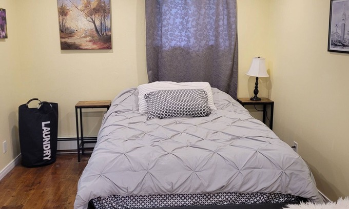 South Stormont Apartment | Chic studio with WiFi and Netflix