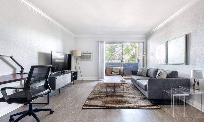 Torrance Apartment | Chic Torrance 1BR w/Roofdeck, Pool, near Redondo Beach by Blueground