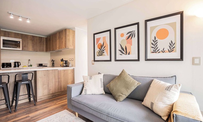Apoquindo Apartment | Chic Urbant: Unique Stay Manquehue - 2BR Modern Design
