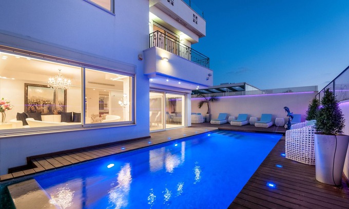Herzliya Pituach Villa | Chic Villa near to the Beach