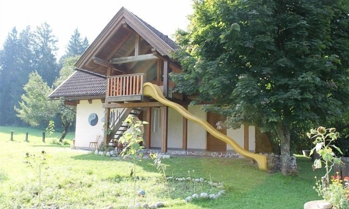 Tropolach Apartment | Child-friendly Apartment with Sauna