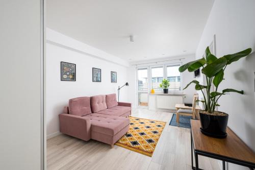 Mokotow Apartment | Chocimska Urban Peace Apartment by BookingHost