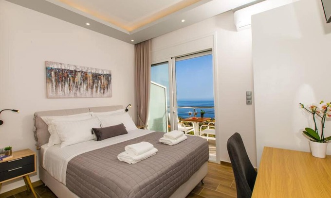Kerames House | Chrysi's Ocean View Retreat