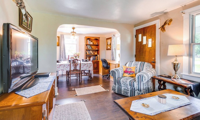Smithmill House | 'Chucker Chalet' - Hunter’s Haven in Houtzdale!