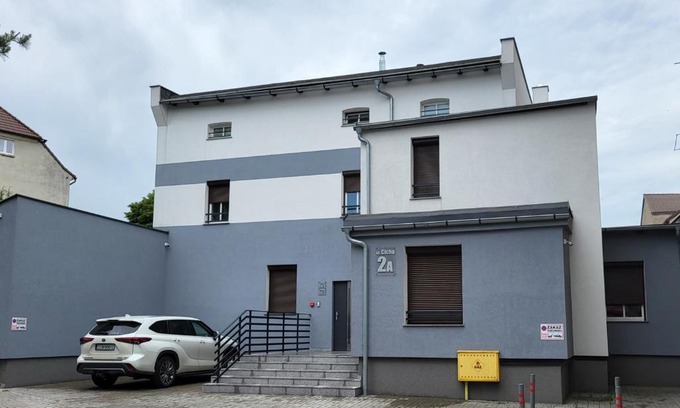 Zarow Apartment | Cicha 2A