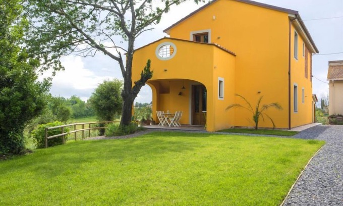 Fucecchio Apartment | Ciliegio by Interhome