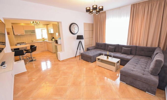 Bucharest City-Centre Apartment | Cismigiu Apartment - Cismigiu Gardens