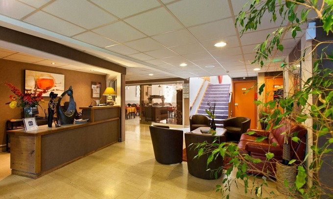 Magny-Cours Hotel | Citotel Du Circuit