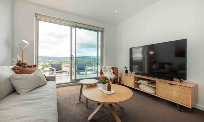 Adelaide Central Business District Apartment | City apartment, pool & carpark